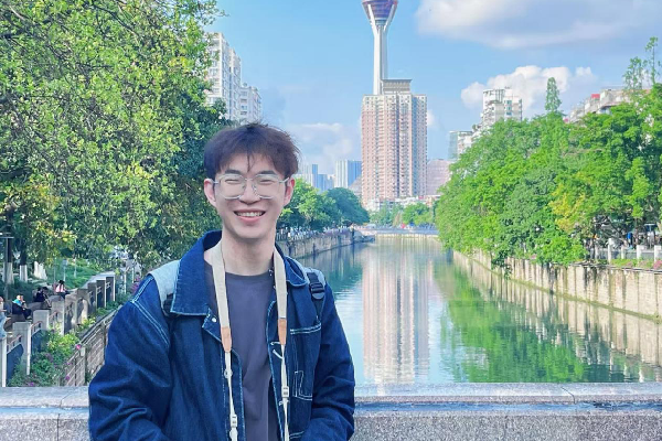 【美丽成电·奋斗之美】杨雨桥：深耕车联网安全 以青春之力筑牢出行数字防线